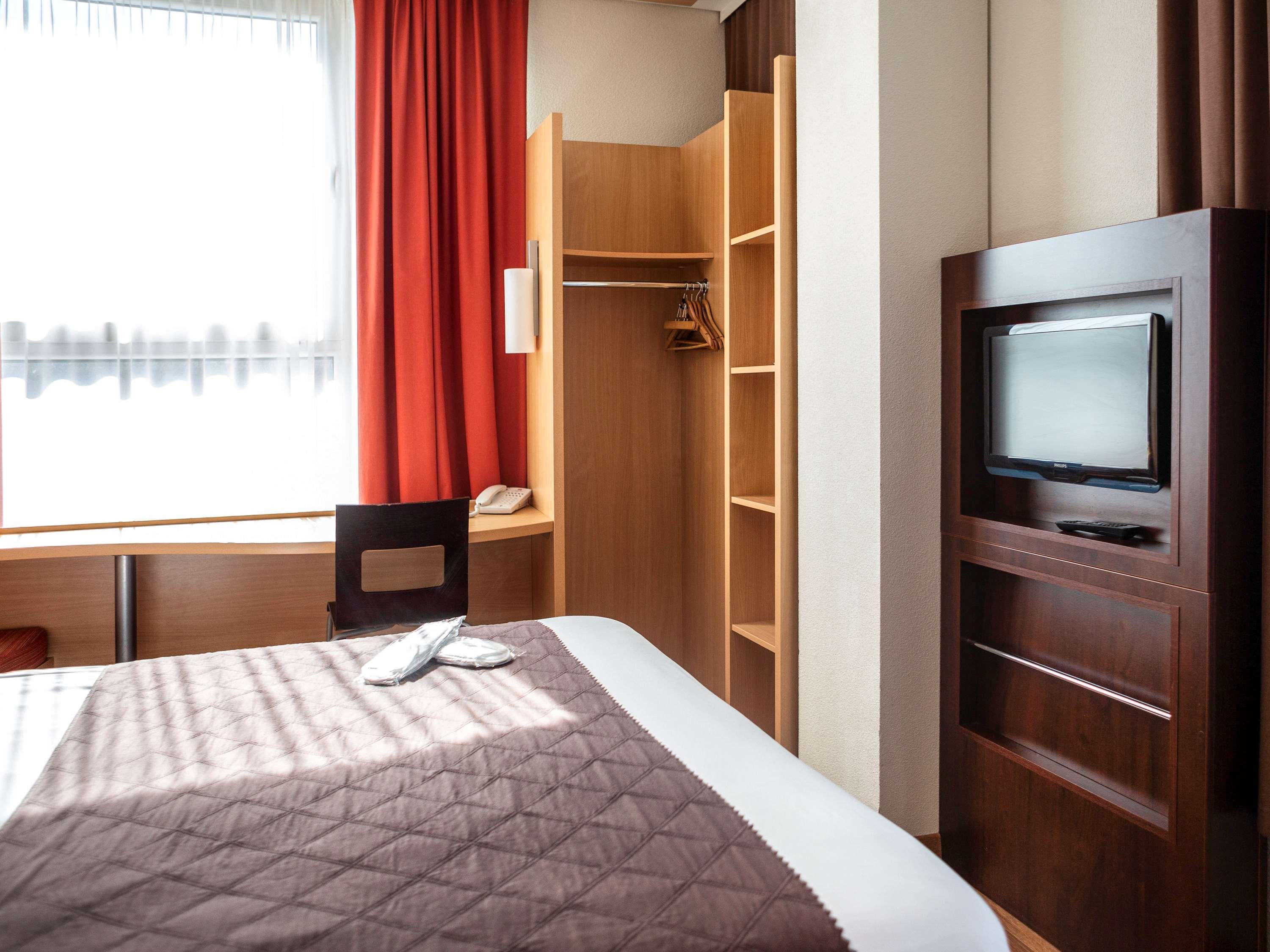 Ibis Kaunas Centre Buitenkant foto