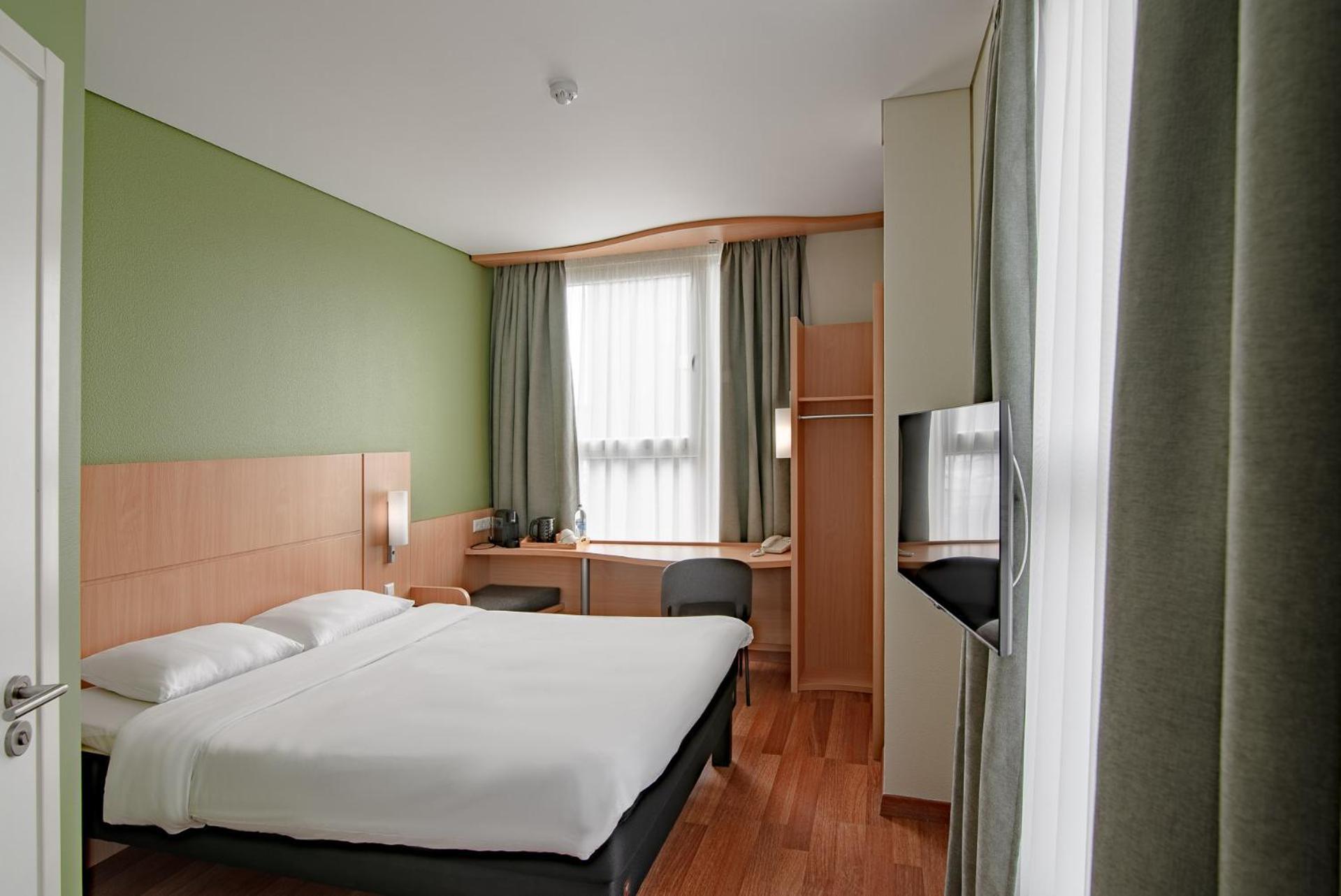 Ibis Kaunas Centre Buitenkant foto
